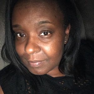 Meet your Posher, Joi